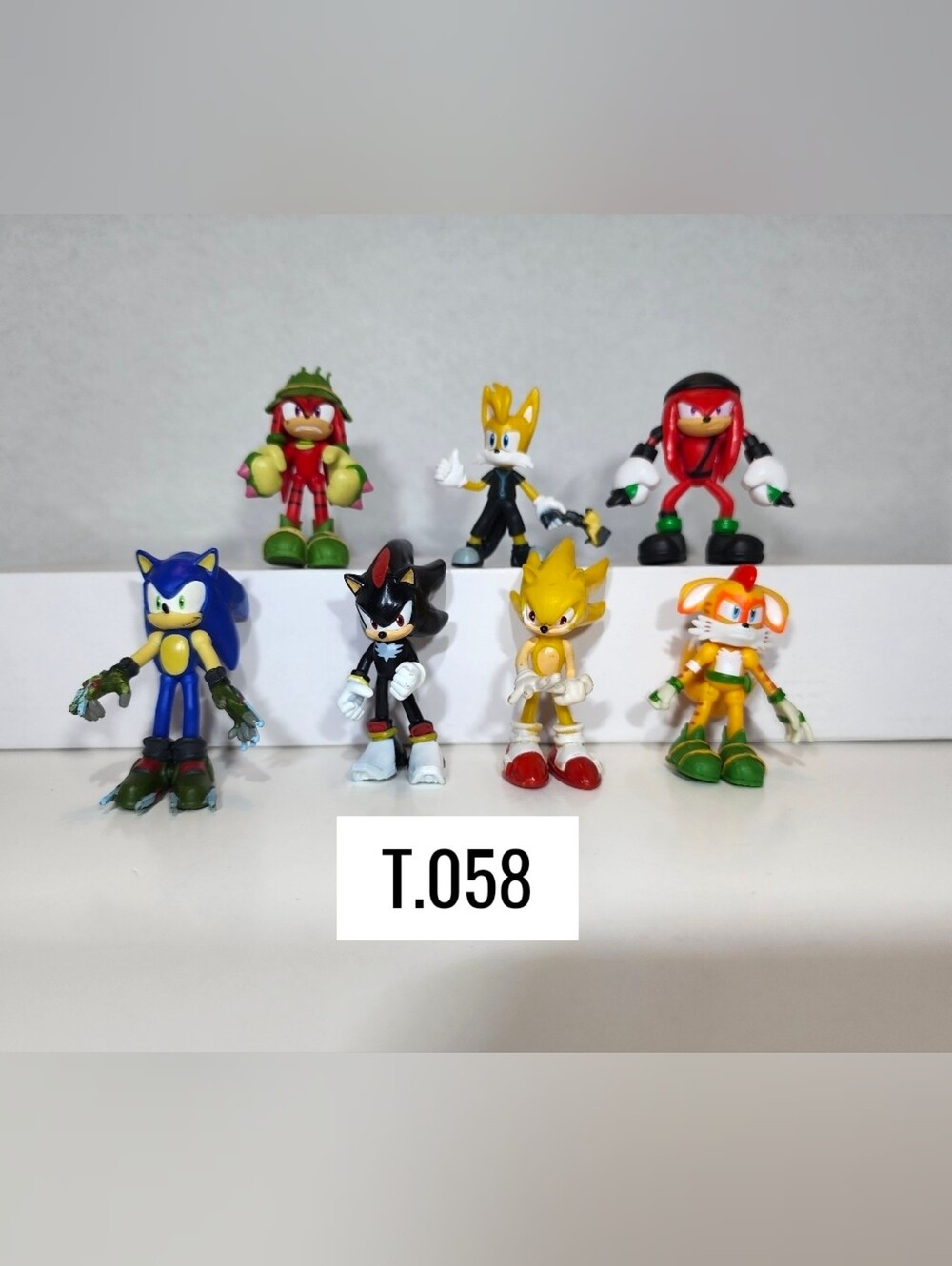T.058- Sonic The Hedgehog Figures.  Set of 7.  USED.